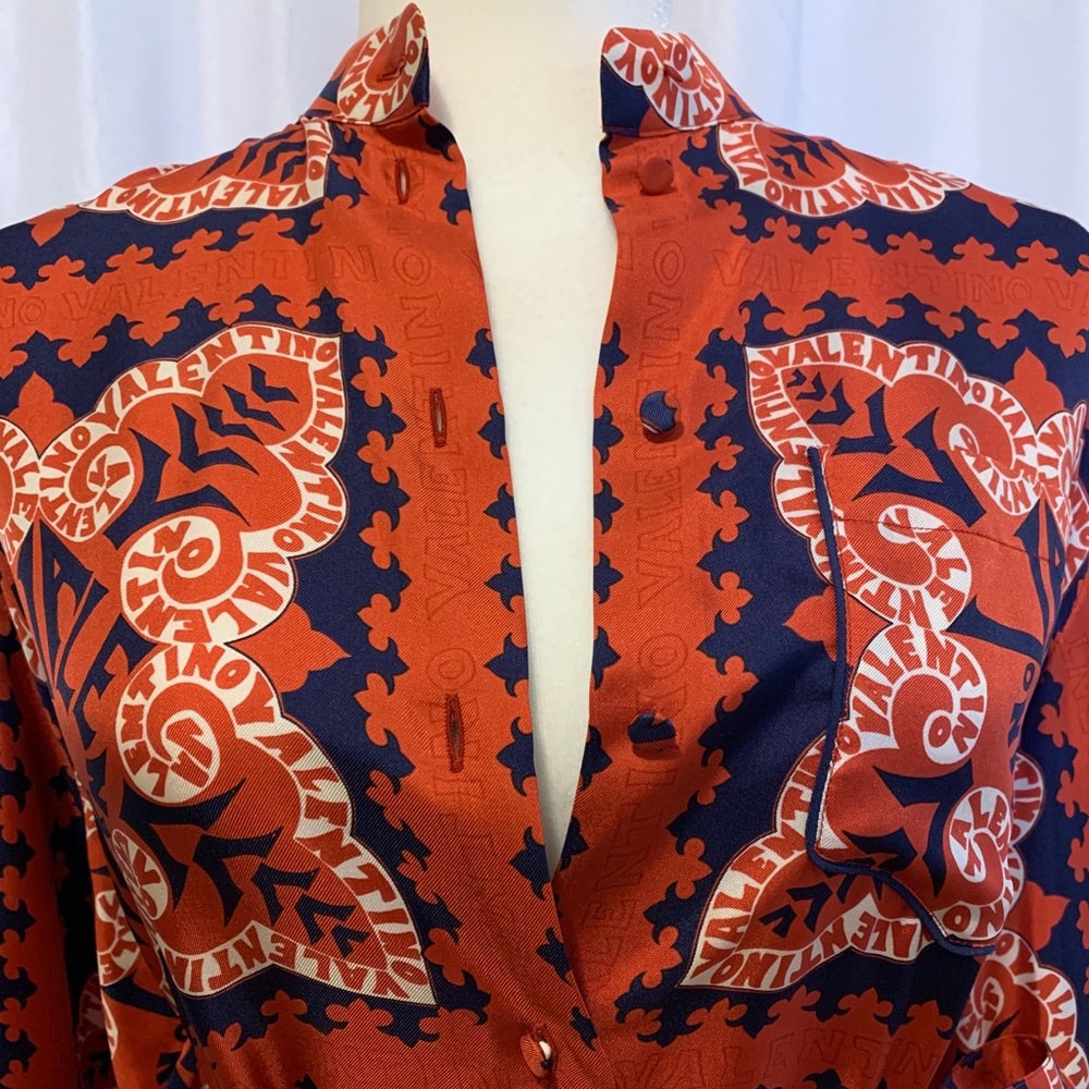 100% silk Valentino shirt/dress - Picture 2 of 16